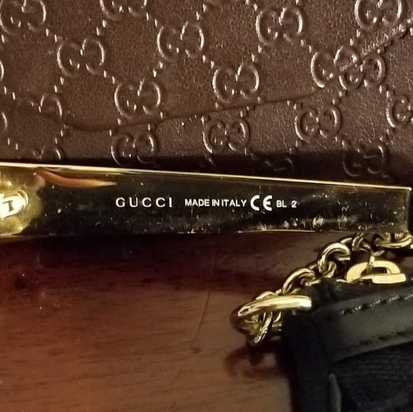 💥(SOLD)💥 GUCCI SHADES - Picture 4 of 5